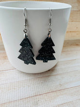Load image into Gallery viewer, Christmas Tree Dangle Acrylic Earring