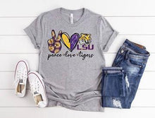 Load image into Gallery viewer, Peace love LSU (FO1-1)