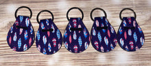 Load image into Gallery viewer, Quarter Holder Key Rings