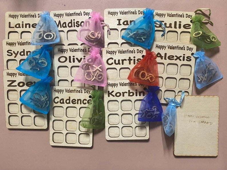 Valentines Day Tic-Tac-Toe sets