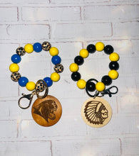 Load image into Gallery viewer, School Color Wristlet